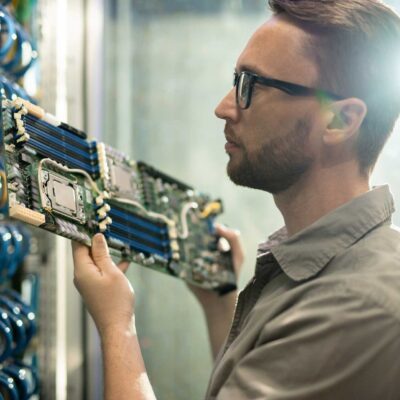 server-installation-specialist-working-in-datacenter-room